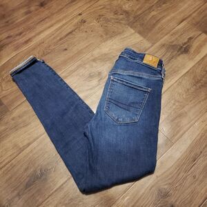 American Eagle Medium Washed Next Level Hi Rise Blue Jeans Women's Sz 4